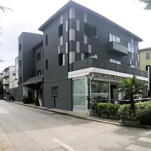 Hotel Nuova